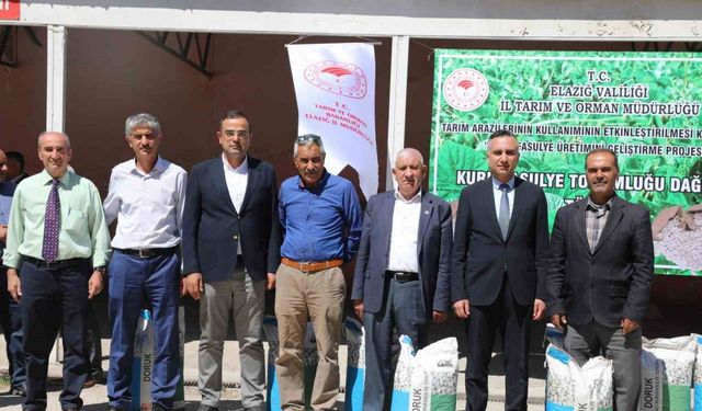 Elazığ’da yüzde 75 hibeli 15 ton tohum dağıtılmaya başlandı