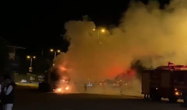 Ereğli’de seyir halindeki tır alev aldı