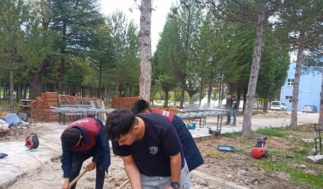 Gediz Yunus Emre MTAL’den takdire şayan çaba