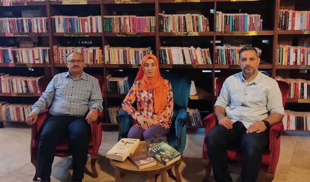 Gediz’de kitapseverler "Kürsü Okuma Kulübü"nde buluşuyor