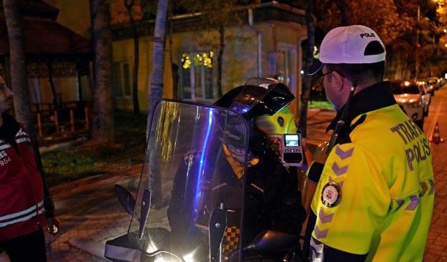 Isparta’da trafik ve asayiş uygulamasında 21 araca ceza kesildi