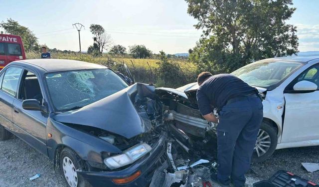 İvrindi’de trafik kazası: 5 yaralı