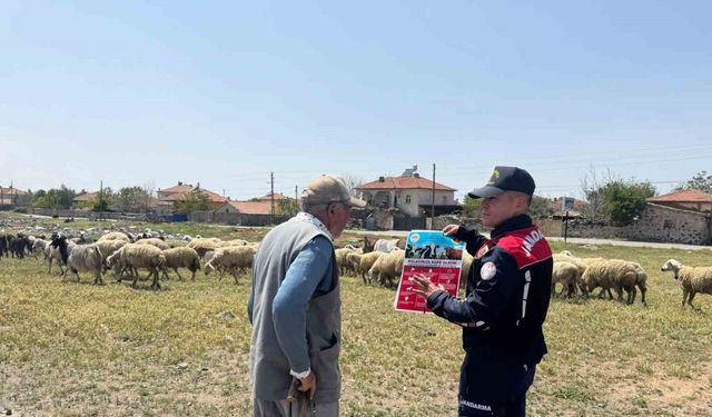Jandarma Kurban Bayramı öncesi üretici ve vatandaşı bilgilendiriyor