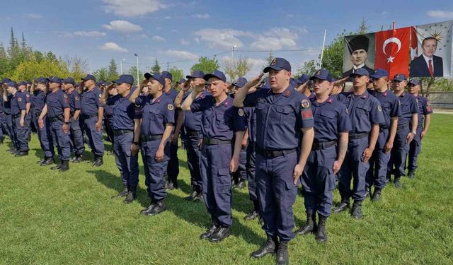 Karaman’da 34 özel birey yemin ederek bir günlük asker oldu