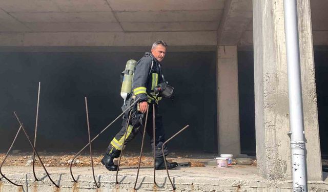 Karaman’da cami otoparkında yangın