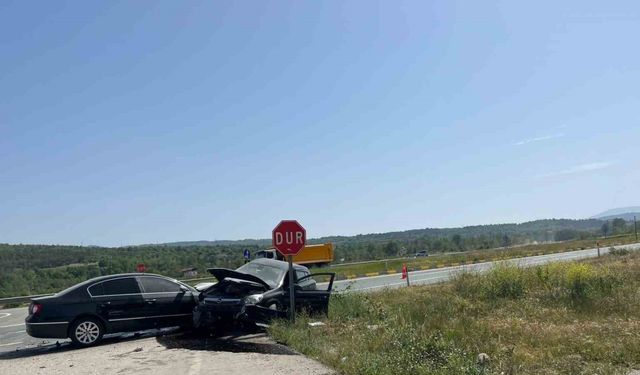 Kastamonu’da iki otomobil çarpıştı: 4 yaralı
