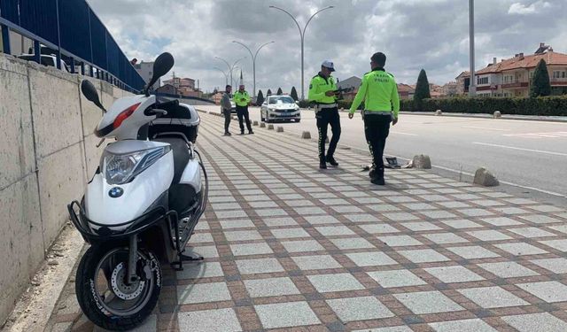 Kazada motosikletle birlikte 20 metre sürüklenen sürücüsü yaralandı