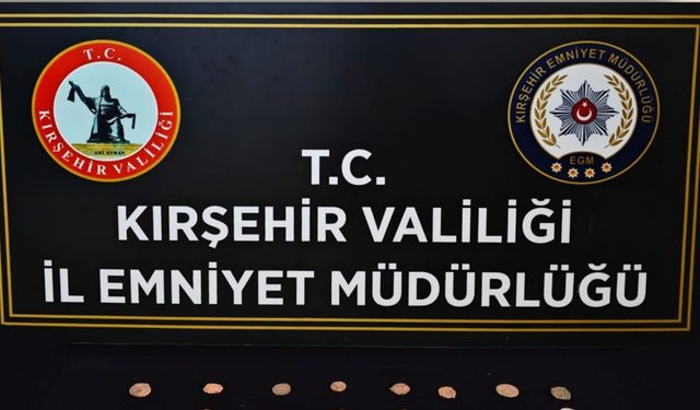 Kırşehir’de tarihi eser kaçakçılarına operasyon: 151 parça tarihi eser ele geçirildi