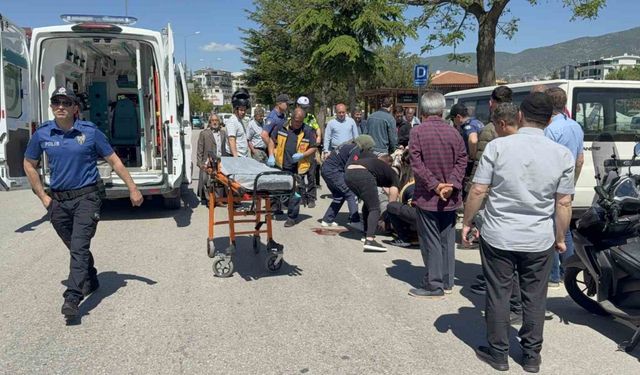 Kontrolsüzce yola çıkan vatandaşa motosiklet çarptı