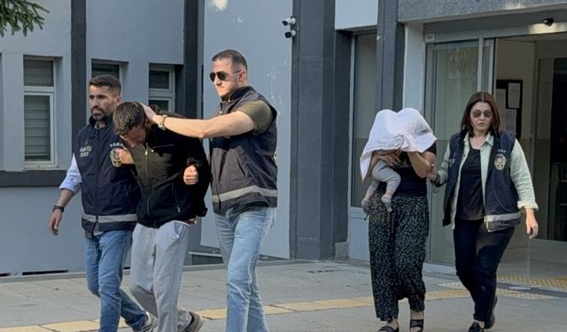 Kucağındaki bebeğiyle cezaevine gitti