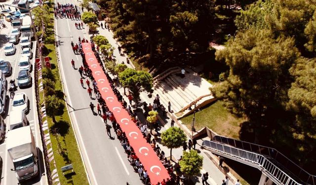 Mardin’de Gençlik Yürüyüşü coşkusu