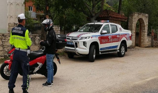 Motosiklet denetiminde 153 sürücüye ceza uygulandı