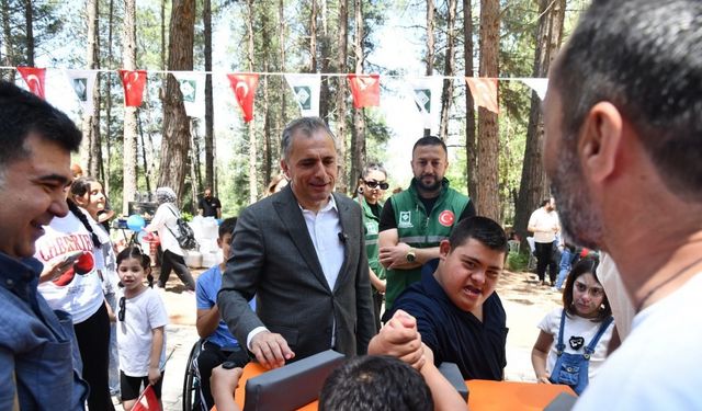 Osmaniye’de engelliler aileleriyle piknik yaptı