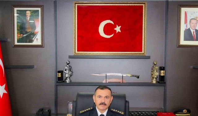 Osmaniye’de kırmızı ışıkta duran vatandaştan örnek davranış