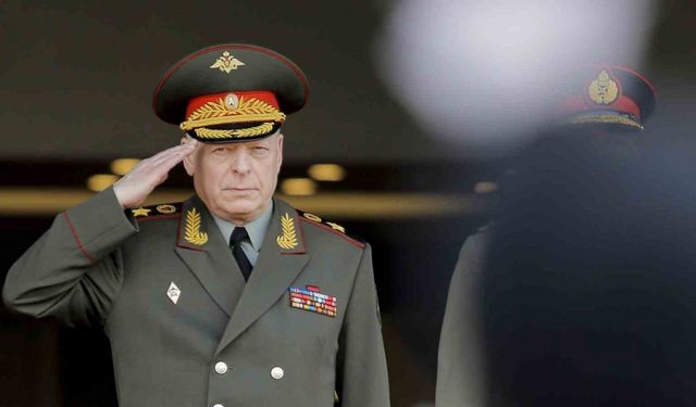 Putin, Kara Kuvvetleri Komutanı Salyukov’u görevden aldı