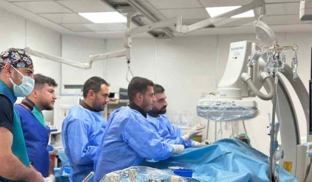 Siirt’te anjiyografik varikosel tedavisi uygulandı