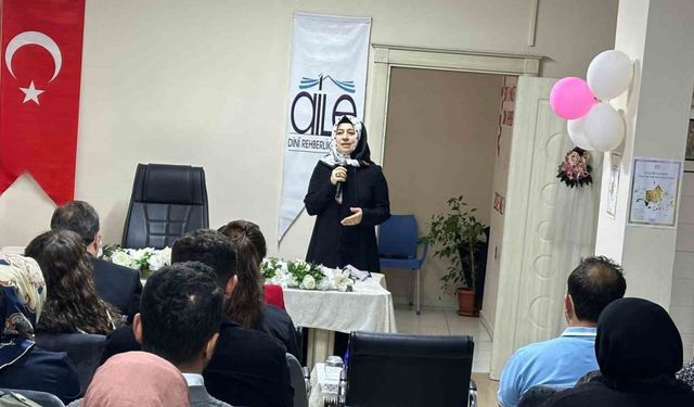 Siirt’te ’Evliliğe ilk adım’ semineri