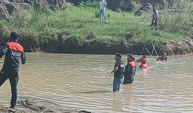 Siirt’te Kezer Çayı’nda kaybolan çocuk için arama çalışmaları başlatıldı
