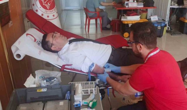 Siirt’te savcı ve hakimler kan bağışında bulundu