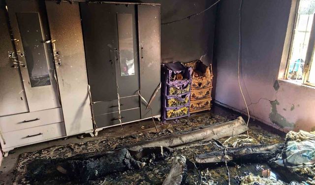 Siirt’te yanan ev küle döndü