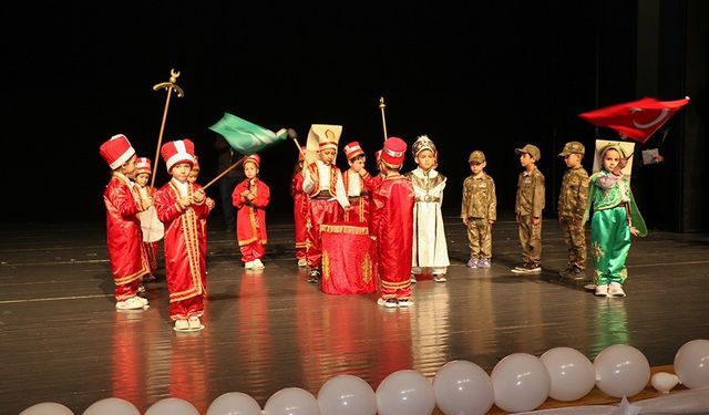 Sinop’ta miniklerden yıl sonu gösterisi