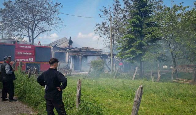 Sinop’ta tek katlı evde yangın