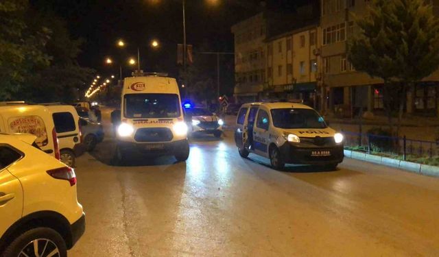 Taşova’da yaşlı adama çarpan motosikletli olay yerinden kaçtı