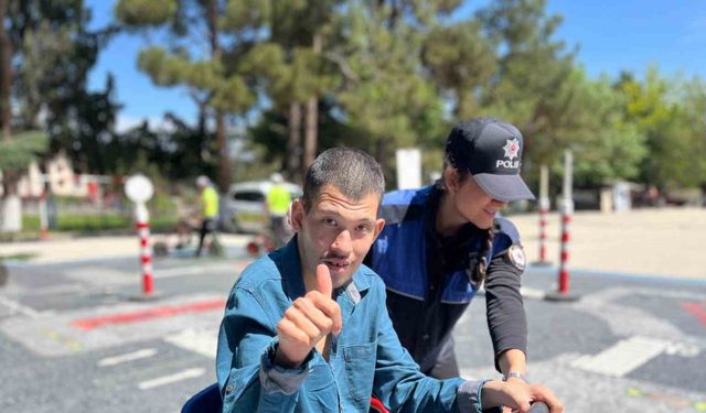 Trafik eğitimiyle hem öğrendiler hem eğlendiler