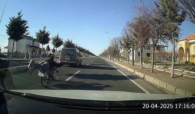 Trafikte ihlal üstüne ihlal yaptı