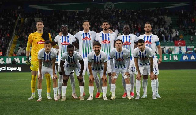Trendyol Süper Lig: Çaykur Rizespor: 2 - Göztepe: 2 (İlk yarı)