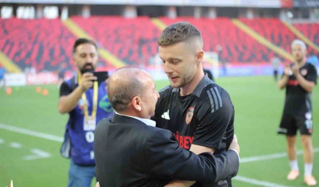 Trendyol Süper Lig: Gaziantep FK: 1 - Kasımpaşa: 0 (Maç devam ediyor)