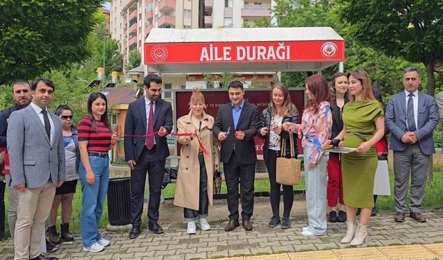 Tunceli’de Aile Günü yürüyüşü