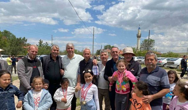 Umraniye köy halkı bahar şenliğinde buluştu