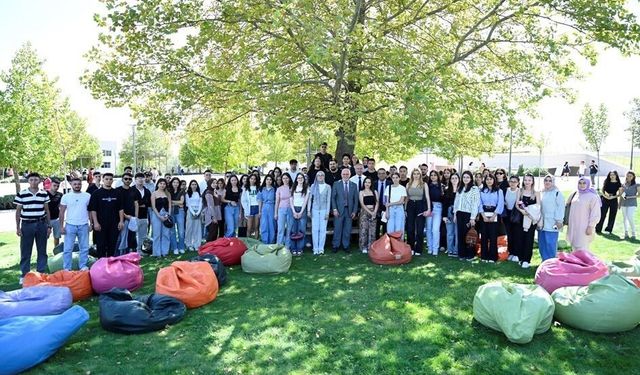 Uşak Üniversitesinden ’Türkiye Üniversite Deneyim’ araştırmasında  büyük başarı