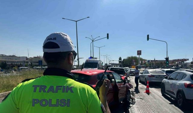 Uşak’ta zincirleme kaza: 7 yaralı