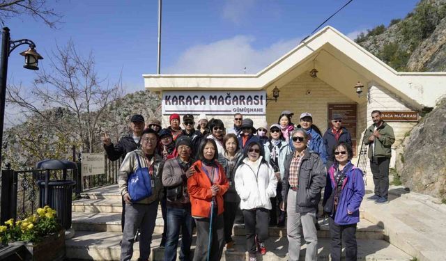 Uzakdoğu’dan Karaca Mağarası’na geldiler