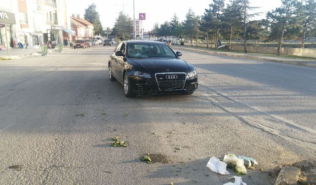 Yalvaç’ta otomobil ile motosiklet çarpıştı: 1 yaralı