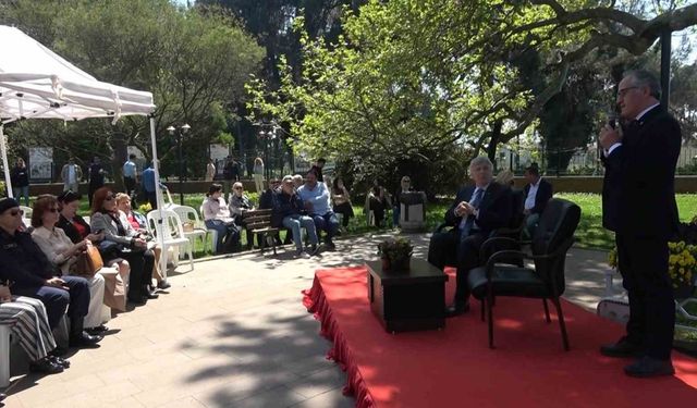 Yürüyen Köşk’teki söyleşide 100 yaşının üzerindeki anıt ağaçlar ele alındı