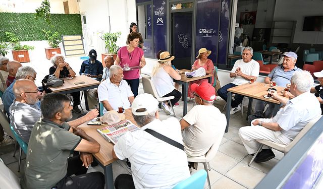 Mersin’de emekliler ‘Emekli Evi’nde sosyalleşiyor