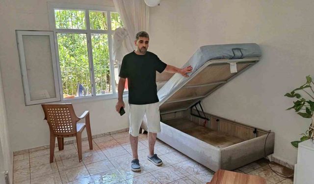 Adana ASKİ’nin içme suyu hattı patladı: Mahalle göle döndü, birçok ev zarar gördü