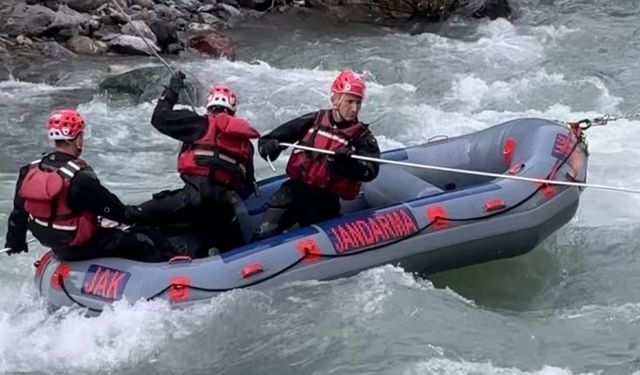 Avaşin Deresi’nde kaybolan İbrahim’i arama çalışmalarına ara verildi