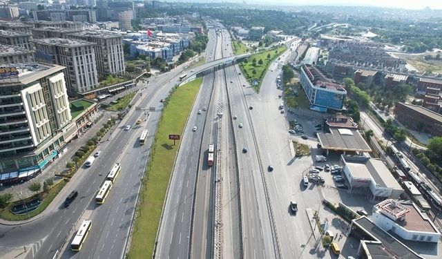 Bayramın ikinci gününde yollar boş kaldı