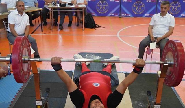 Bedensel engelli sporcular, Türkiye Şampiyonası’nda güçlerini gösterdi