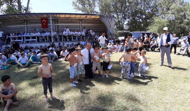 Festival değil geleneksel Hacet Bayramı