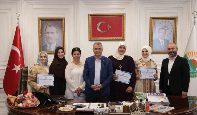 İlkadım’ın kadın girişimcileri belgelerini aldı