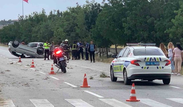 Karaman’da otomobil takla attı: 2’si çocuk 4 yaralı