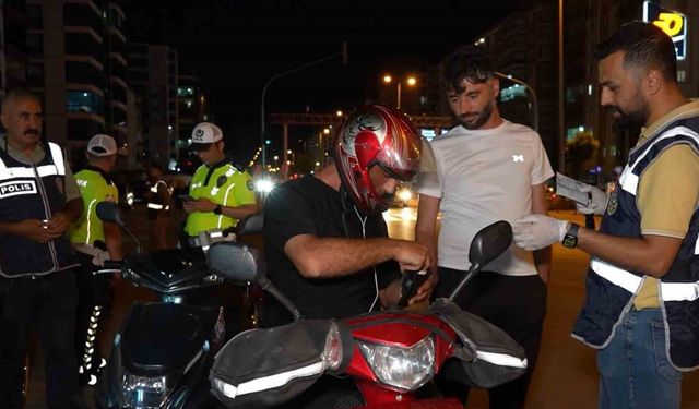 Kırıkkale’de trafik ekiplerinden motosiklet sürücülerine sıkı denetim