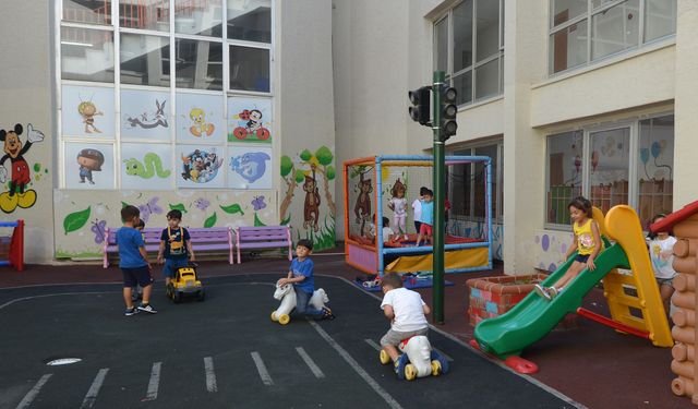 Mersin’de okul öncesi eğitimde veli katkı payları tepki çekiyor