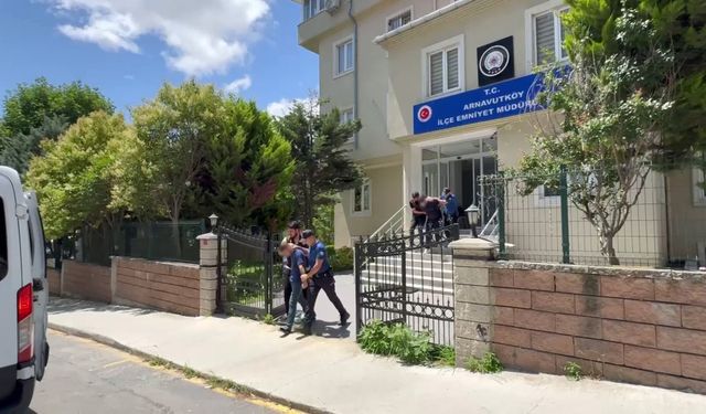 Arnavutköy’de iş yeri sahibine silahlı saldırı düzenleyen zanlılar yakalandı