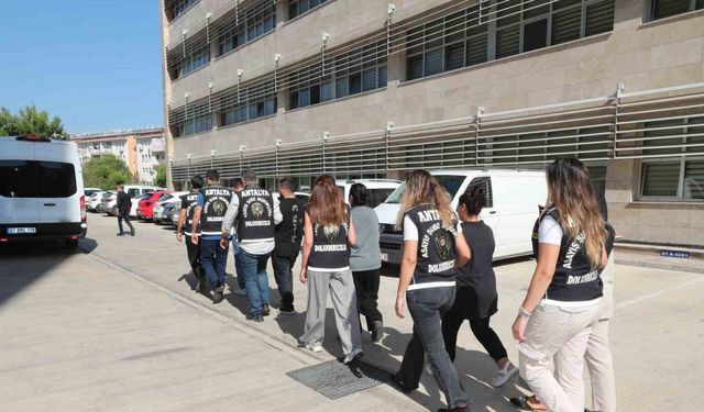 "Beyaz eşya tamircisiyiz" deyip 6 milyon liralık vurgun yaptılar